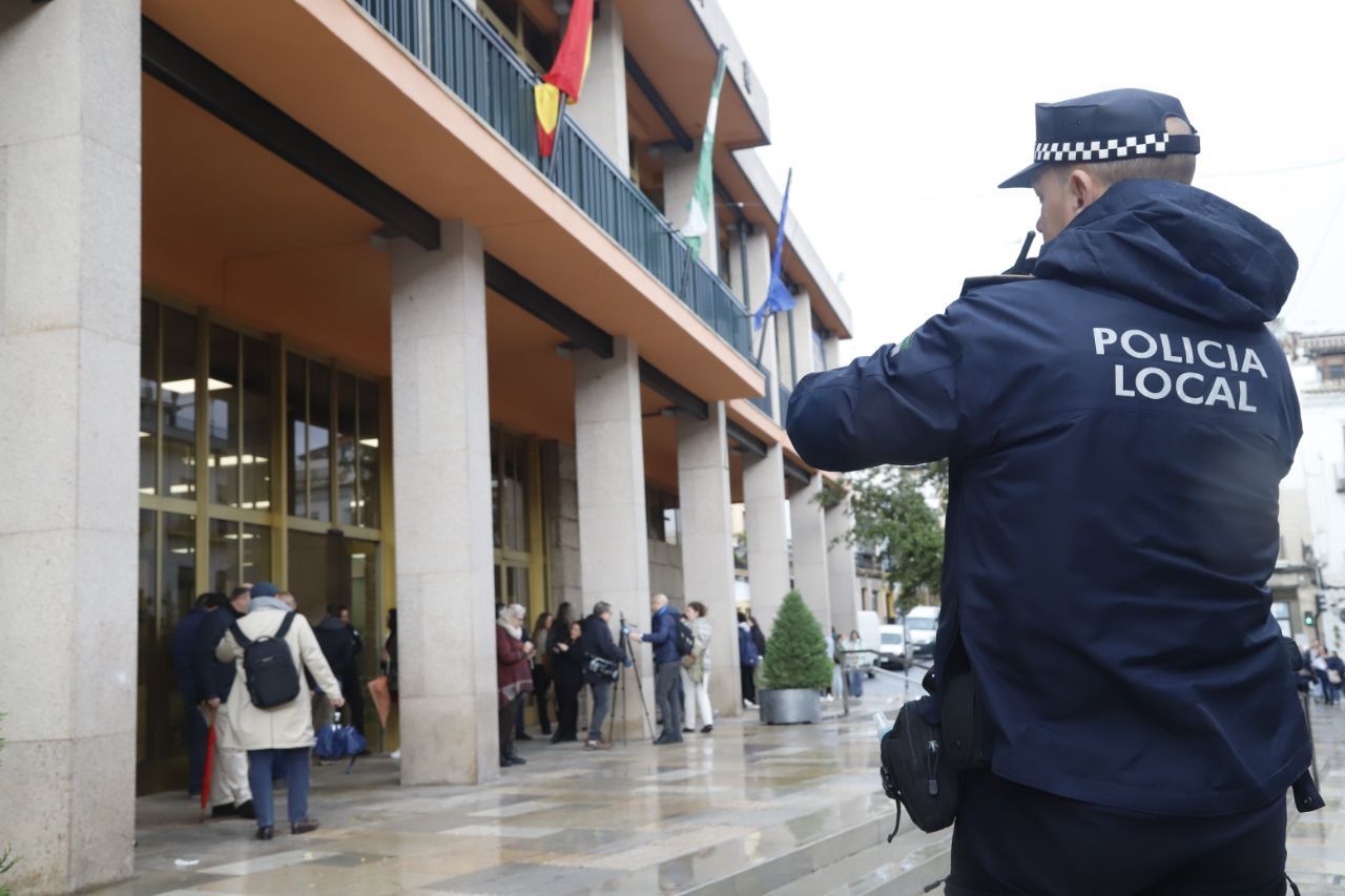 El Ayuntamiento de Córdoba, desalojado tras una falsa alarma activada por error