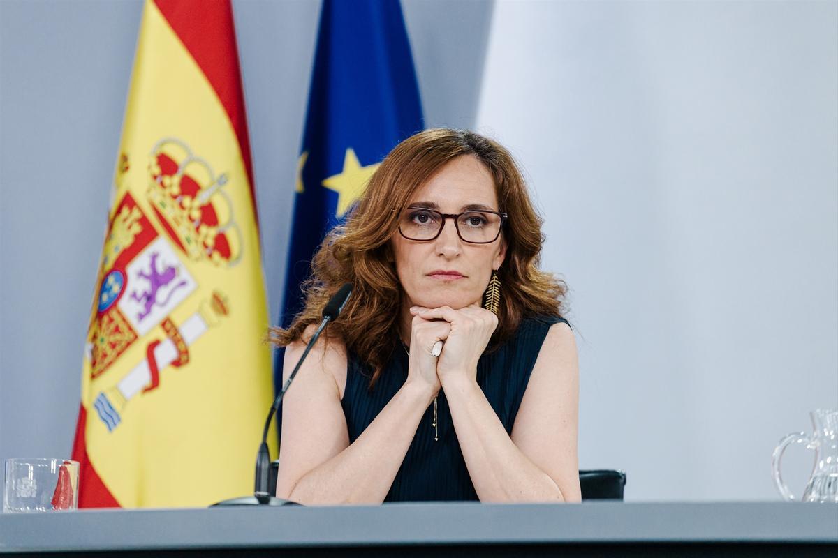 La ministra de Sanidad, Mónica García, durante una rueda de prensa posterior a la reunión del Consejo de Ministros, a 3 de junio de 2025, en Madrid.