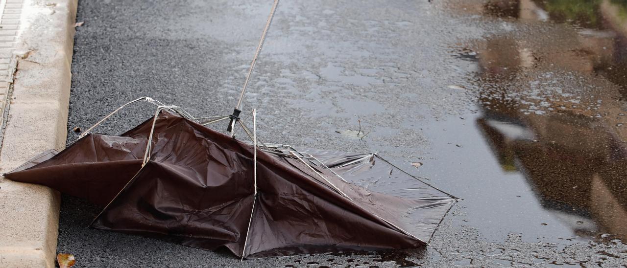 El viento fuerte sopla en Ibiza desde hace días.