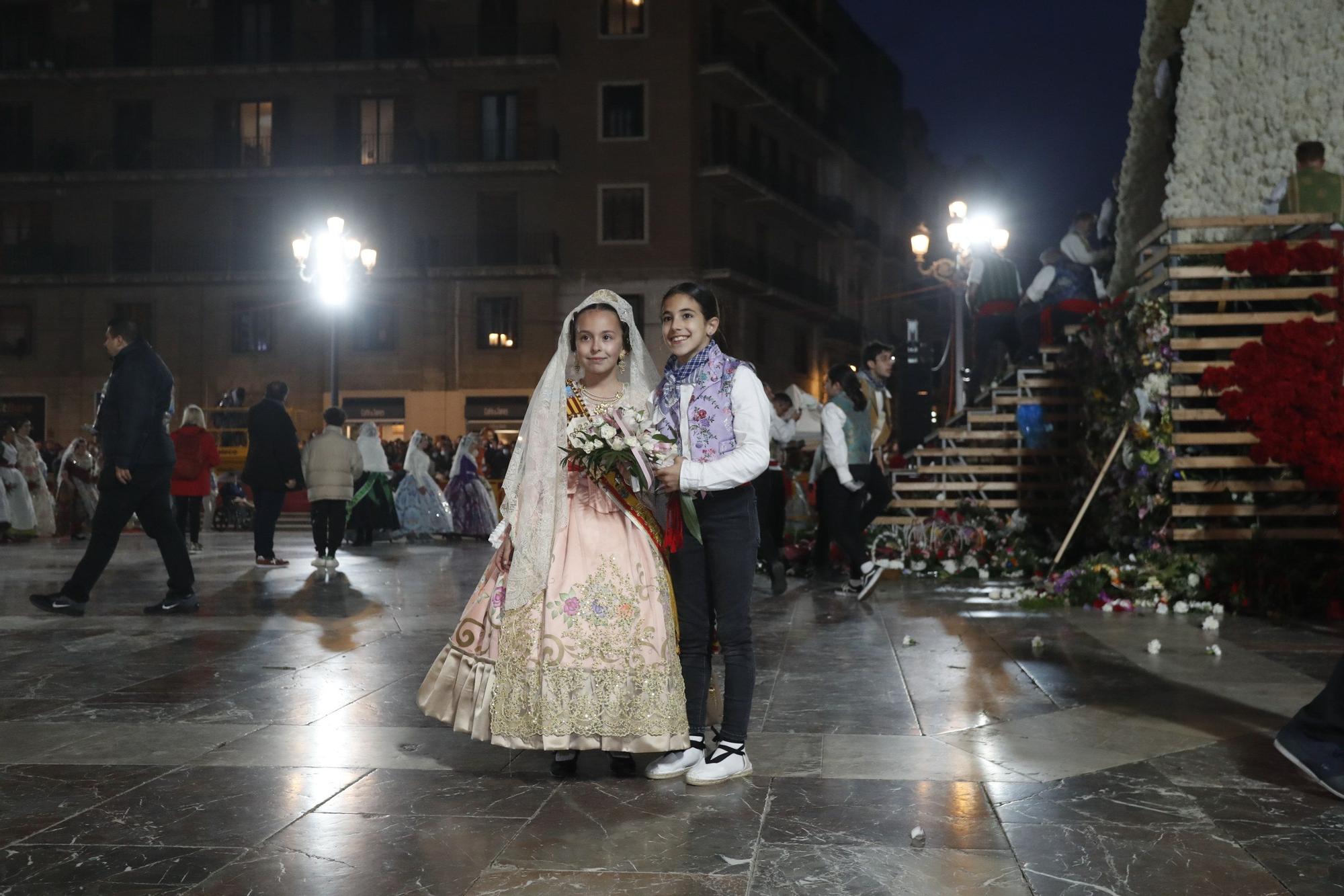 Búscate en el segundo día de ofrenda por la calle de la Paz (entre las 19:00 a las 20:00 horas)