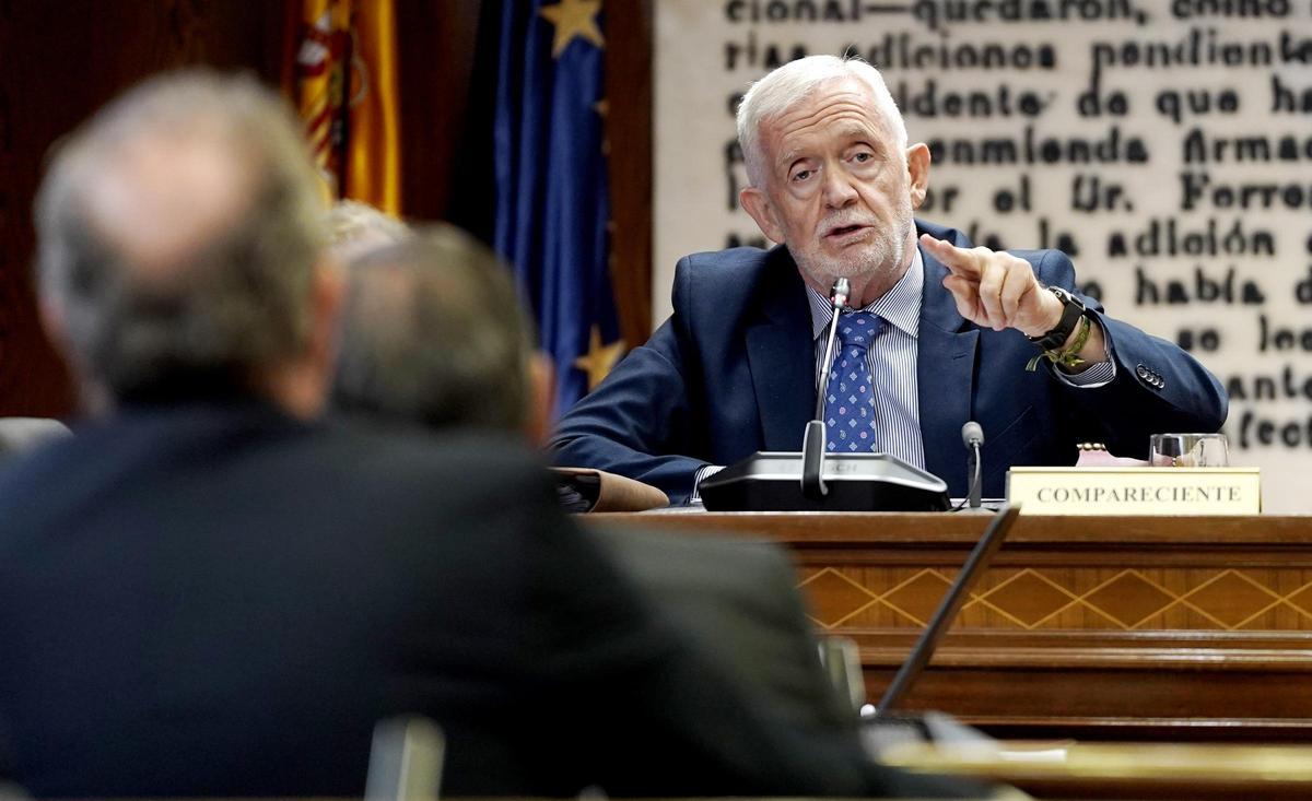 Manuel Llamas, director adjunto operativo (DAO) de la Guardia Civil, durante su declaración en el Senado.