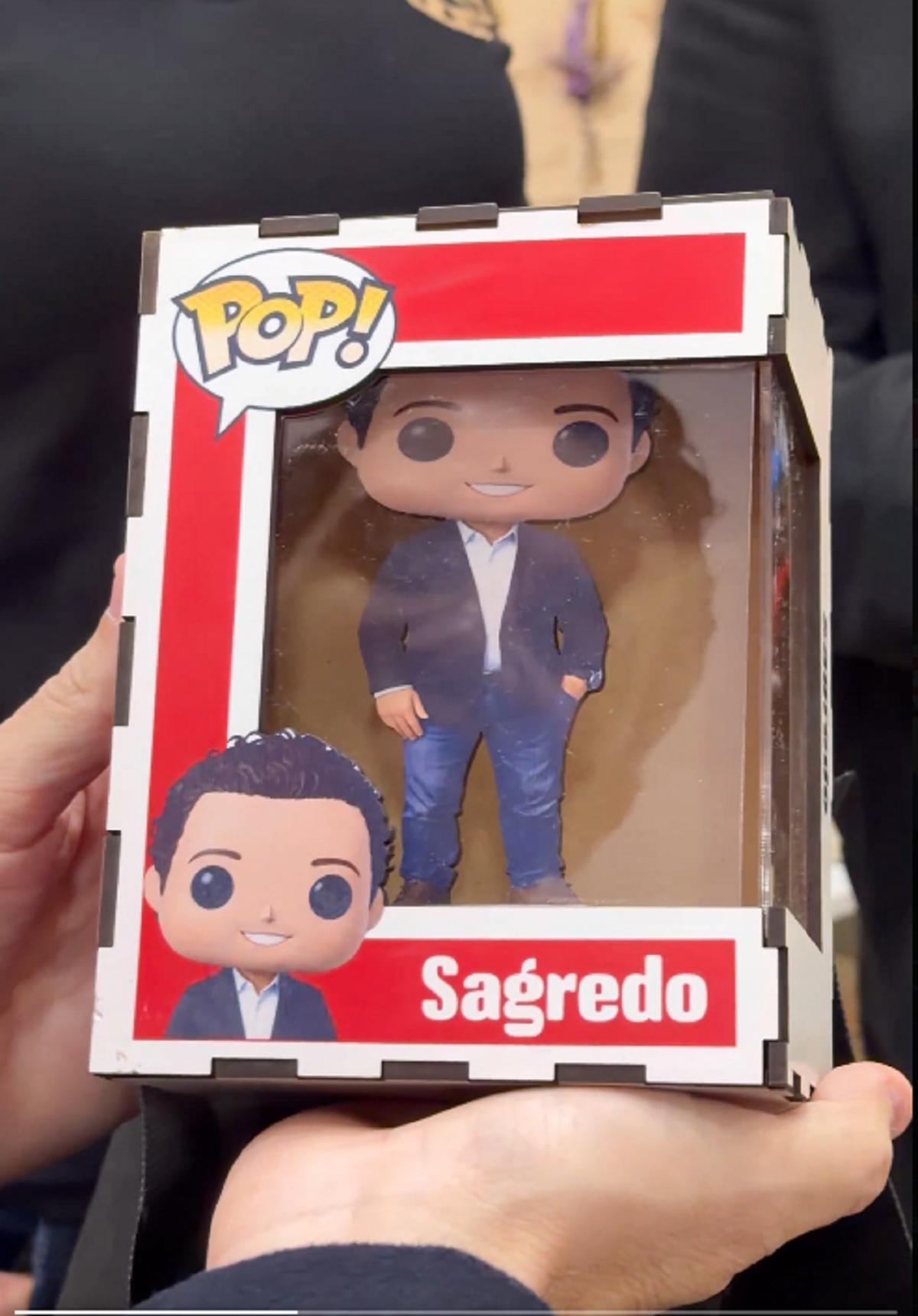 Así es el funko pop de Sagredo.