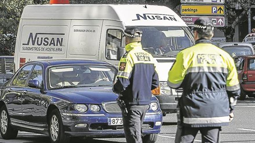 Controles de alcohol y droga y cierres puntuales de calles en Cáceres estas navidades