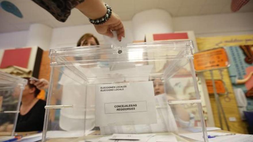 La participación en Alicante fue del 63,28%, más de un punto por encima de la registrada hace cuatro años.