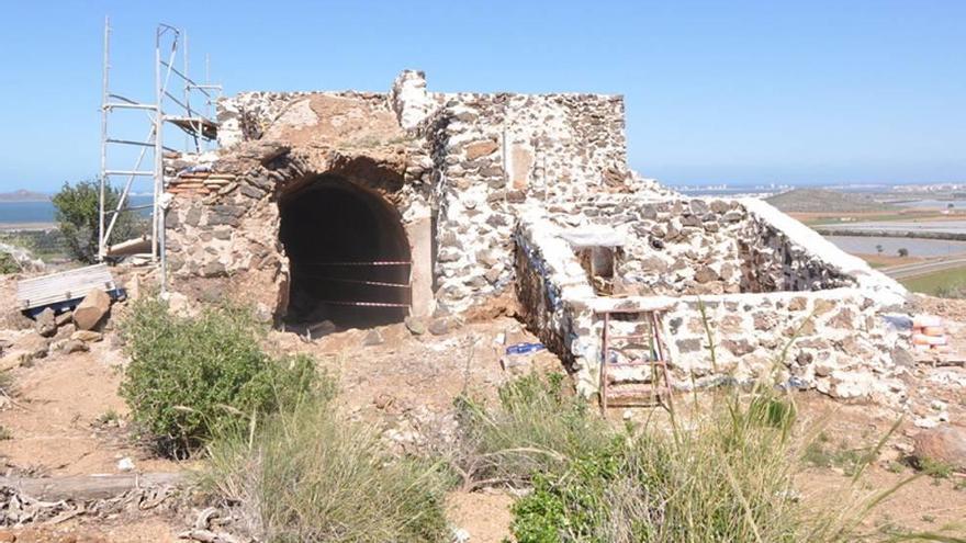 Así están las obras de las ermitas del monte Miral.