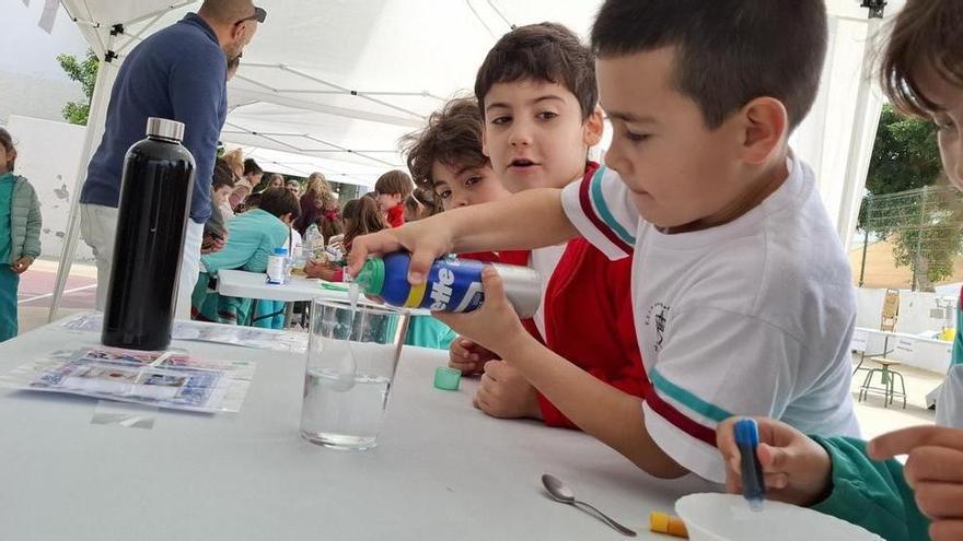 Apañada de la CIencia en el CEIP César Manrique Cabrera, en Tahíche (Lanzarote)
