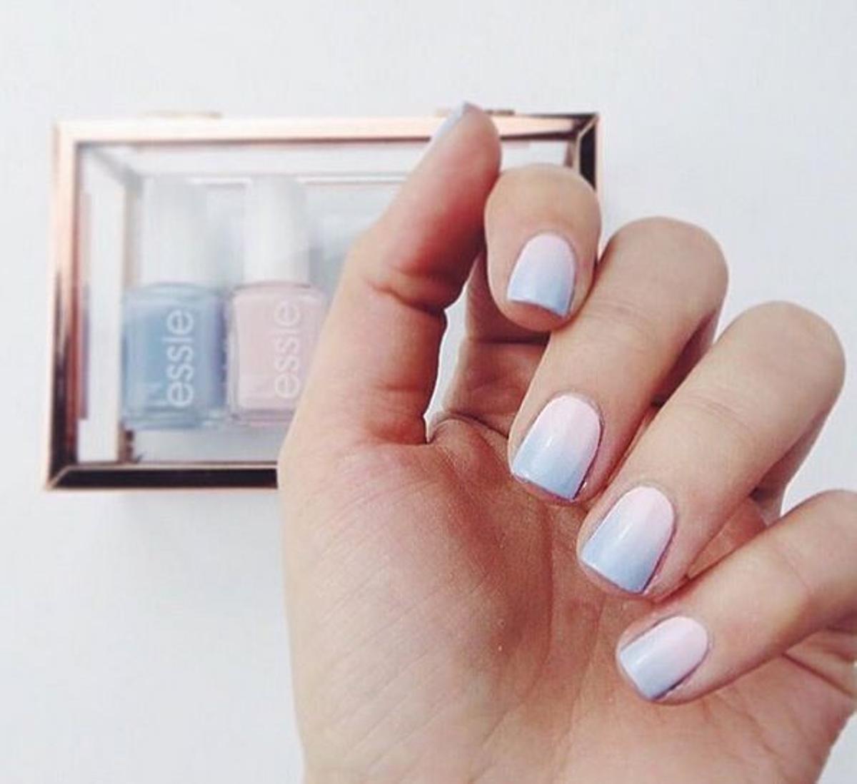 Tendencia beauty 2016: manicura azul y rosa