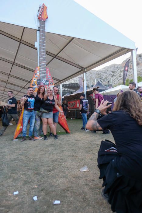 Airbourne, la banda australiana, no defraudó al público de Leyendas del Rock en la tercera jornada del festival.