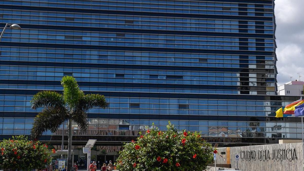 Edificio de la Ciudad de la Justicia de Las Palmas de Gran Canaria.