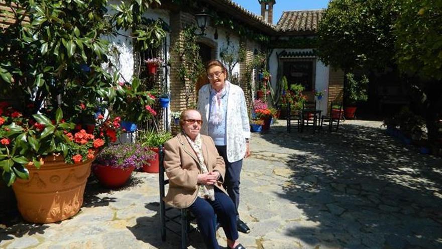 El patio de Anselmo Córdoba, en Rute, gana en la provincia