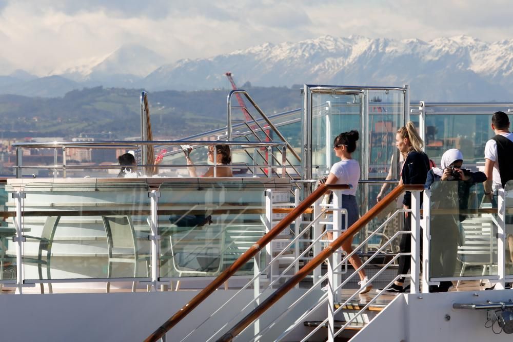 Así es por dentro el crucero "Britannia"