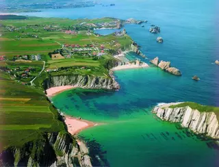 La Costa Quebrada: playas, bosques y preciosas vistas en Cantabria
