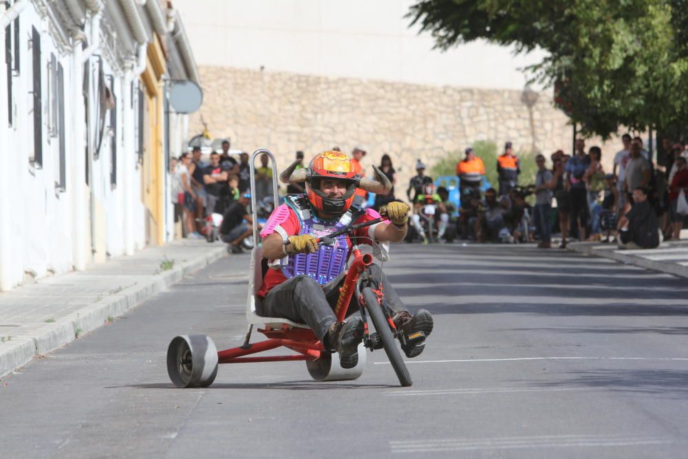 Los autos locos del barrio alcoyano de Batoy