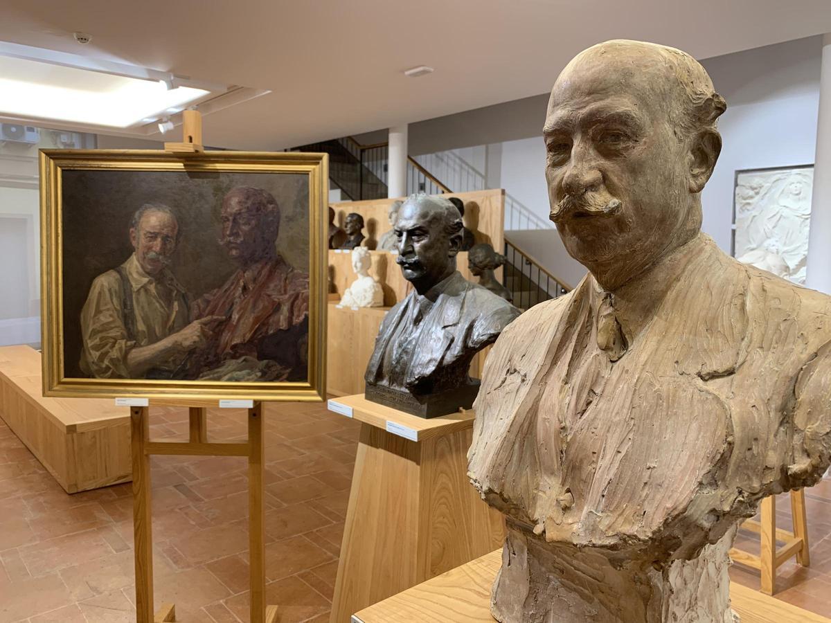 Bustos y pintura donde se puede ver al reconocido escultor Mariano Benlliure en su museo monográfico de Crevillent