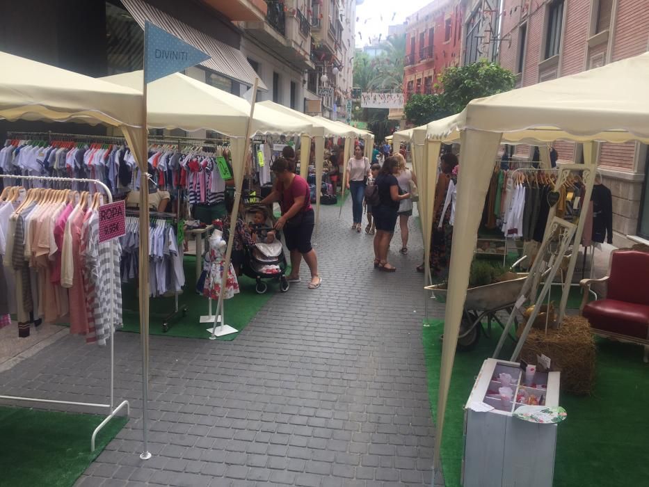 Primeras horas de "El comercio sale de fiesta"