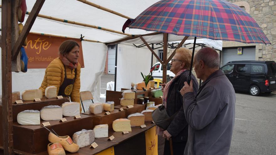 La pluja obliga a retirar la mostra de bestiar de la Fira de Reis de Casserres