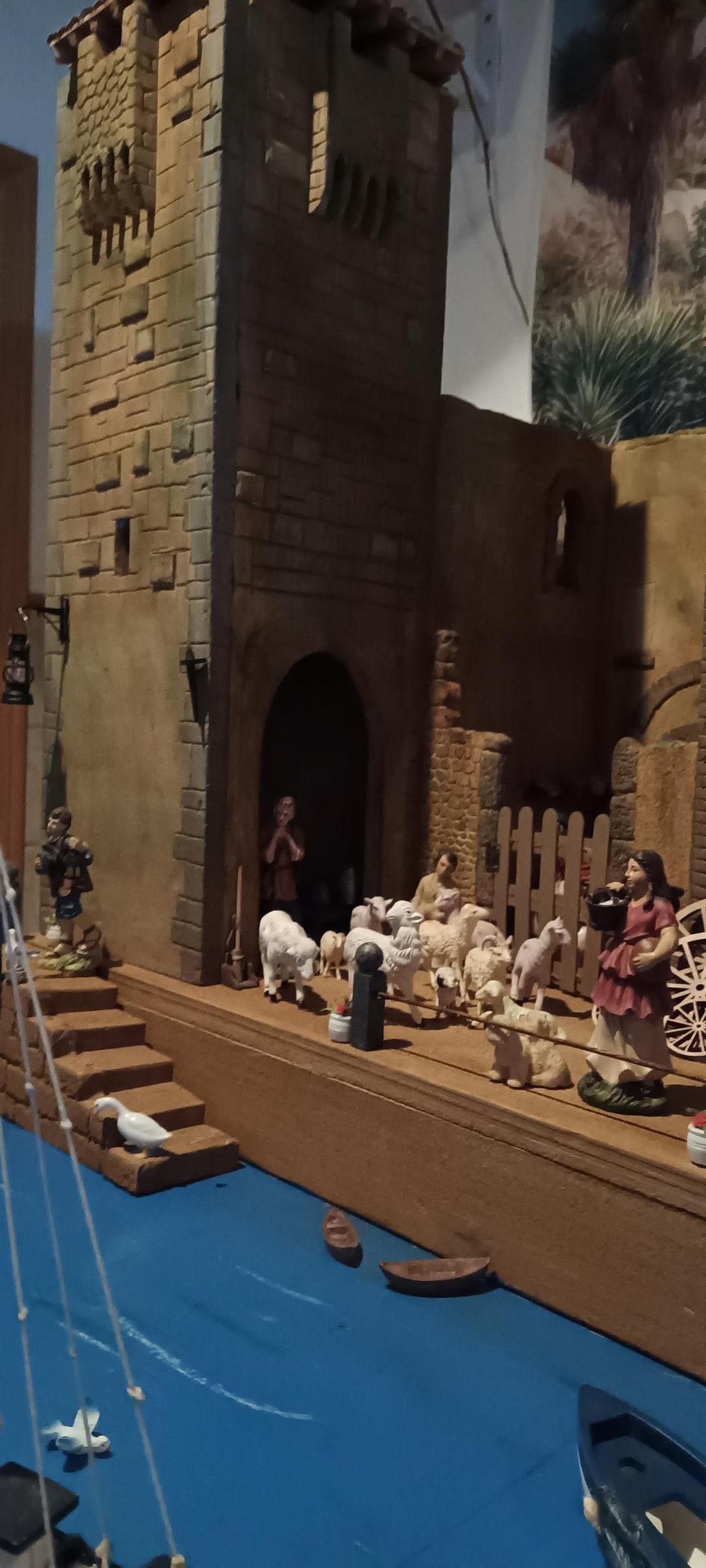 Fotogalería I El presidente de la Junta de Festes de Vila-real inaugura su espectacular belén