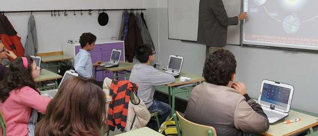 Imagen de archivo de un centro Abalar en Ourense. // Iñaki Osorio