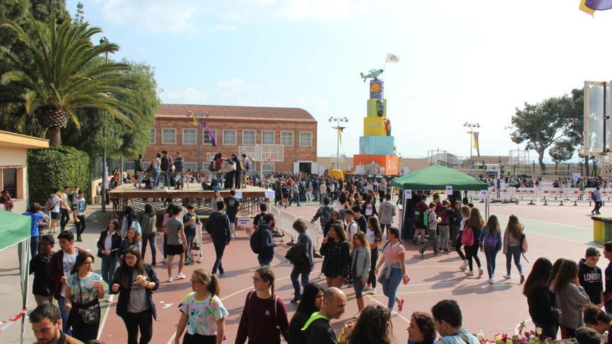 Éxito de la fiesta de los &quot;superhéroes&quot; del Sant Josep Obrer