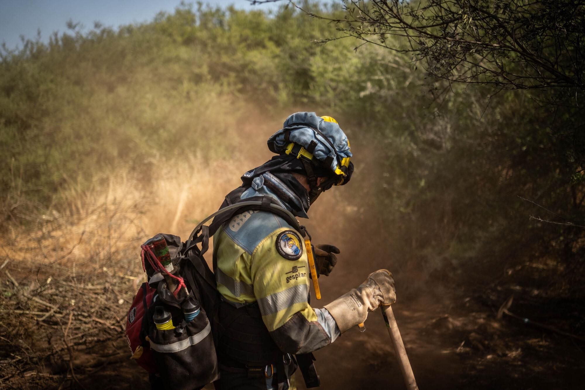 Control del incendio en Tenerife