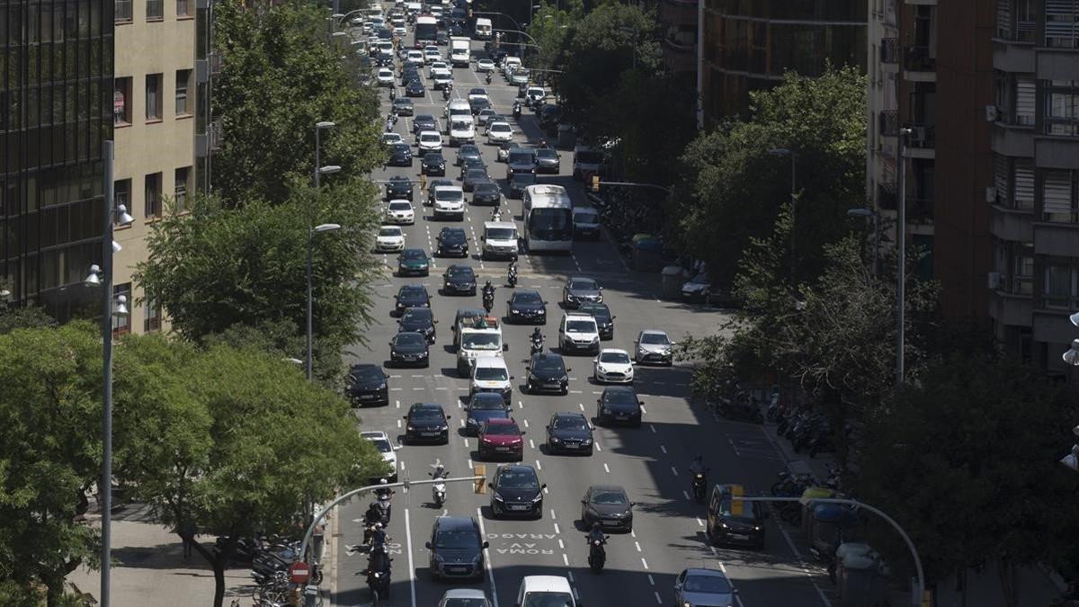 zentauroepp49012819 barcelona 10 07 2019 carril bus en la calle aragon  inicio d191124181133