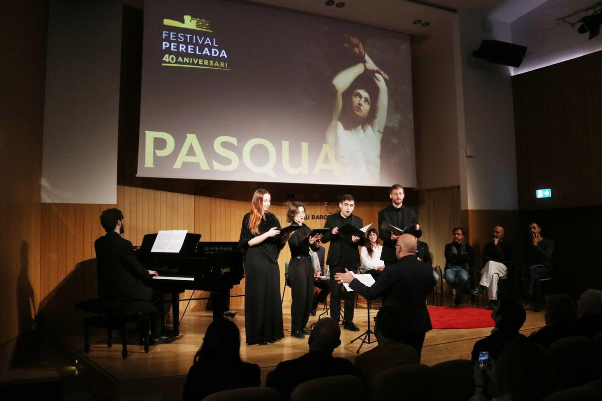 Presentación del Festival Perelada con Oriol Aguilà, Pere Lluís Biosca, Montserrat Saró, Josep Ramon Olivé, Xavier Pastrana, Pere Joli y Joan Magrané.