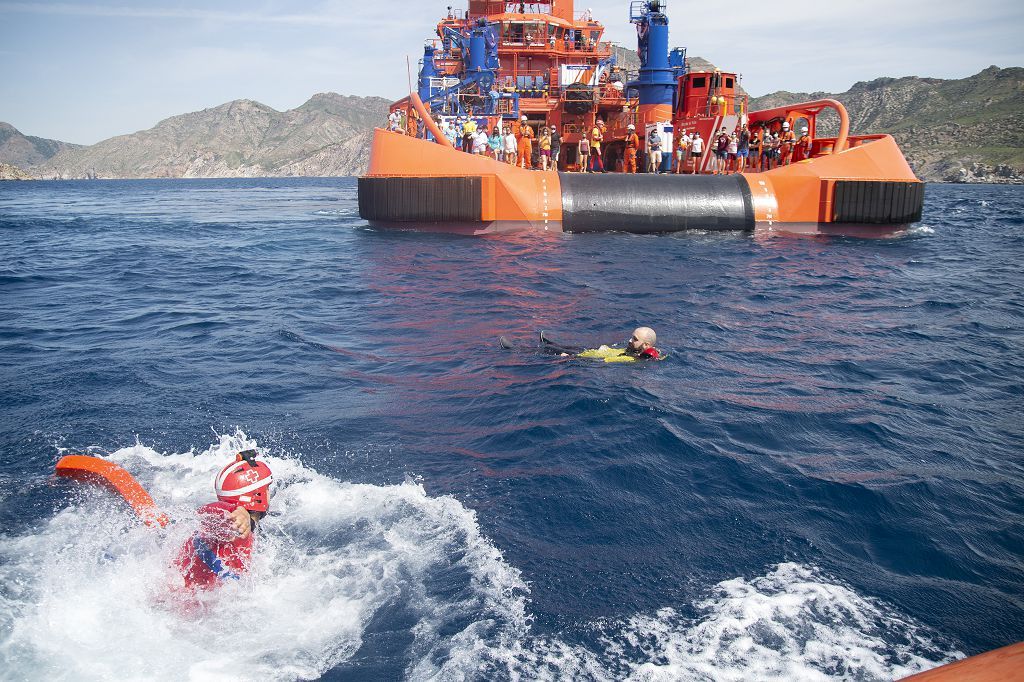 Simulacro rescate Salvamento Marítimo y cruz roja