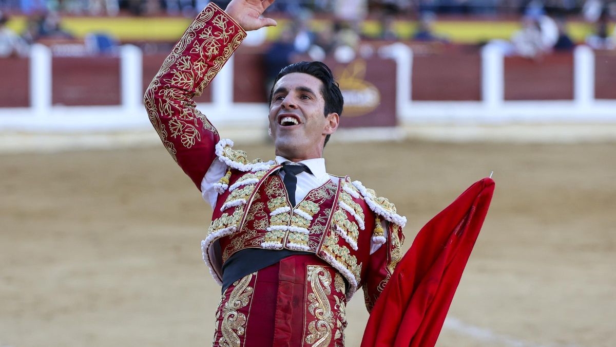 Alejandro Talavante tras la lidia del segundo toro de su lote.