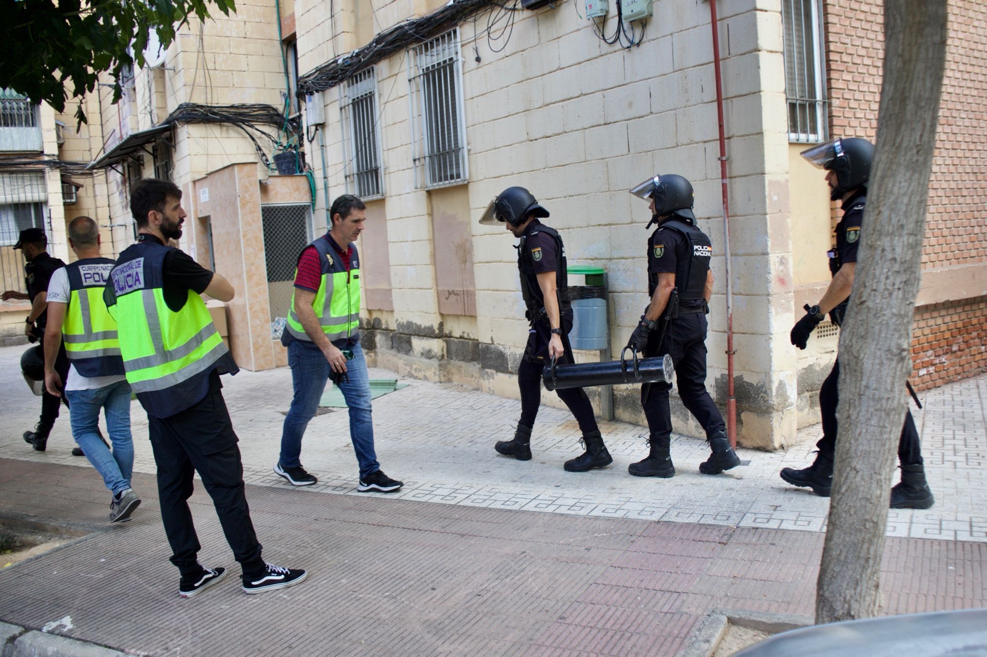 Las imágenes de la macrooperación policial anti droga en La Paz