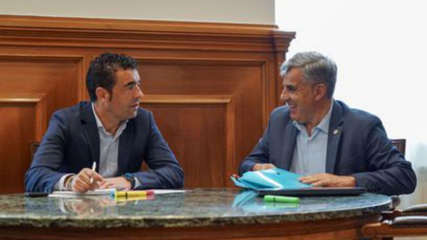 Luis López se reúne con la Federación de Caza