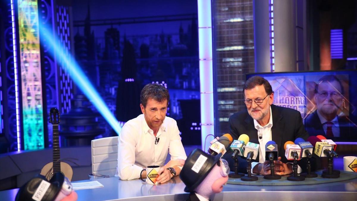 El presidente del Gobierno en funciones, Mariano Rajoy, en el programa El Hormiguero, de Antena 3