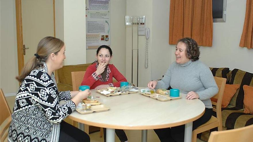 El hotel de madres del Reina Sofía aloja a casi cien mujeres