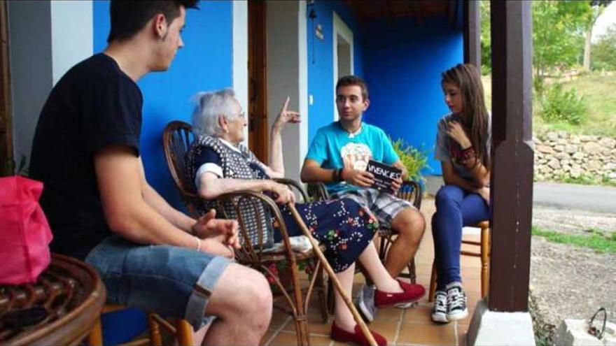 Por la izquierda, Rubén Blanco, Filomena Posada, Dani García e Irene Faza, en Biedes.