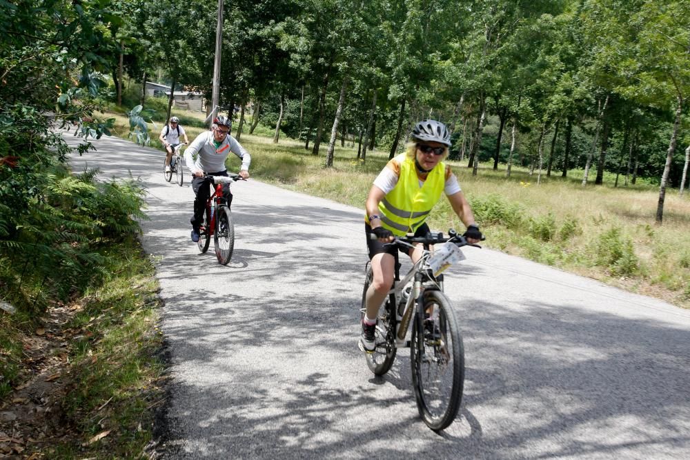 Más de 100 ciclistas participaron en la segunda edición de la Marcha por los Montes de Vigo.