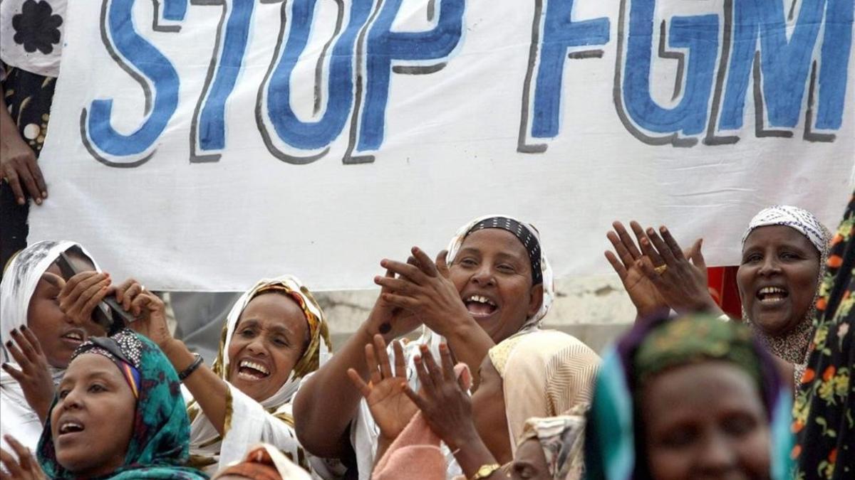 Imagen de archivo de unas protestas en contra de las mutilaciones genitales femeninas en Mogadiscio.