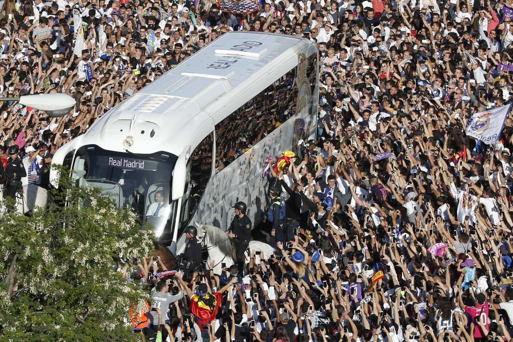 Imágenes del Clásico entre Real Madrid y Barcelona.