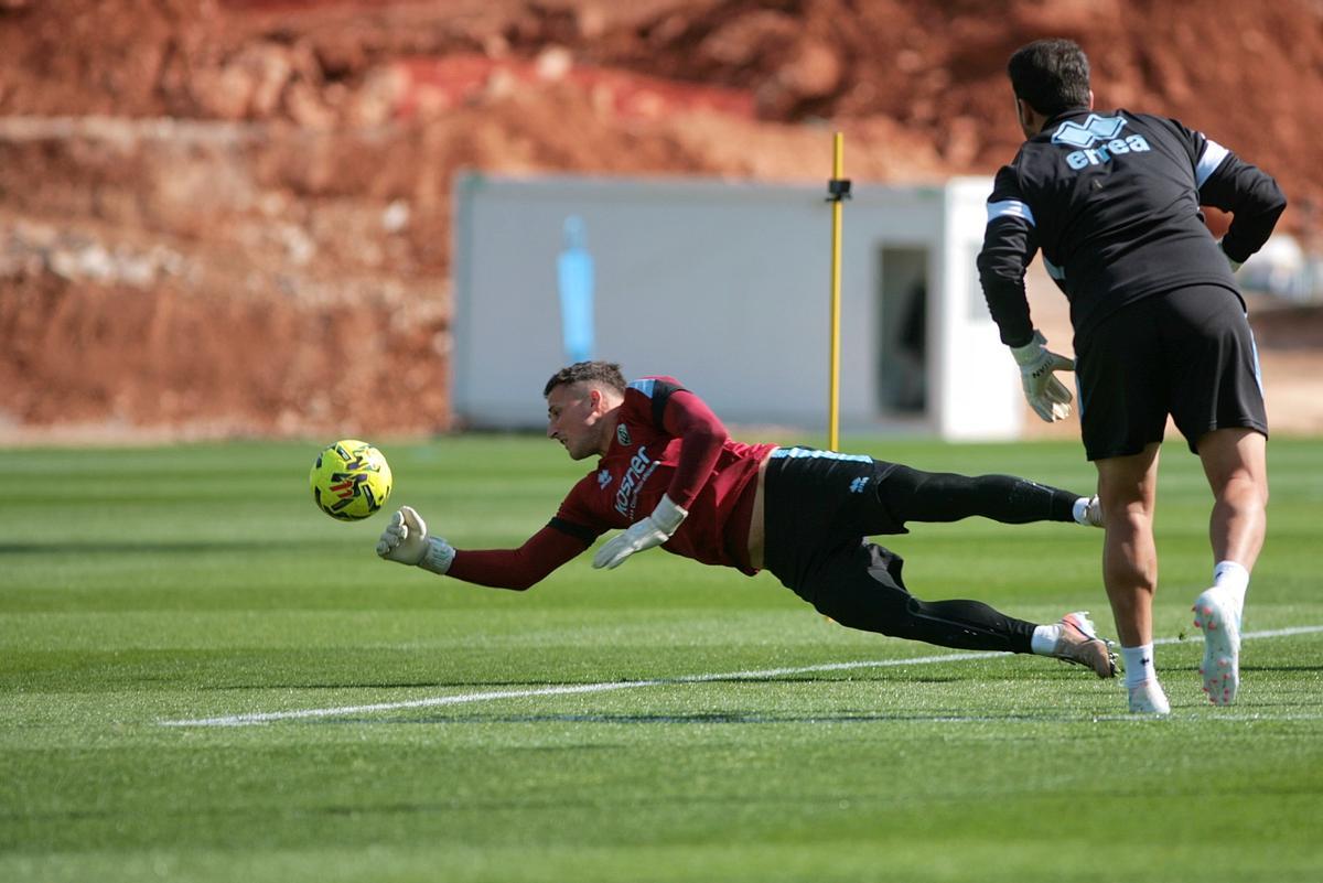 Romain Matthys, en un entrenamiento en la Ciudad Deportiva Globeenergy.