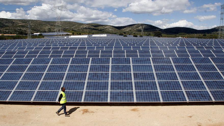 Proyectan entre les Coves de Vinromà y Cabanes un megaparque solar de 66 millones de euros