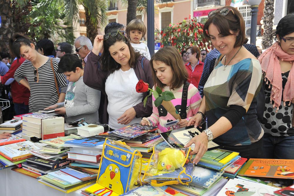 La Glorieta acoge la celebración del Día del Libro