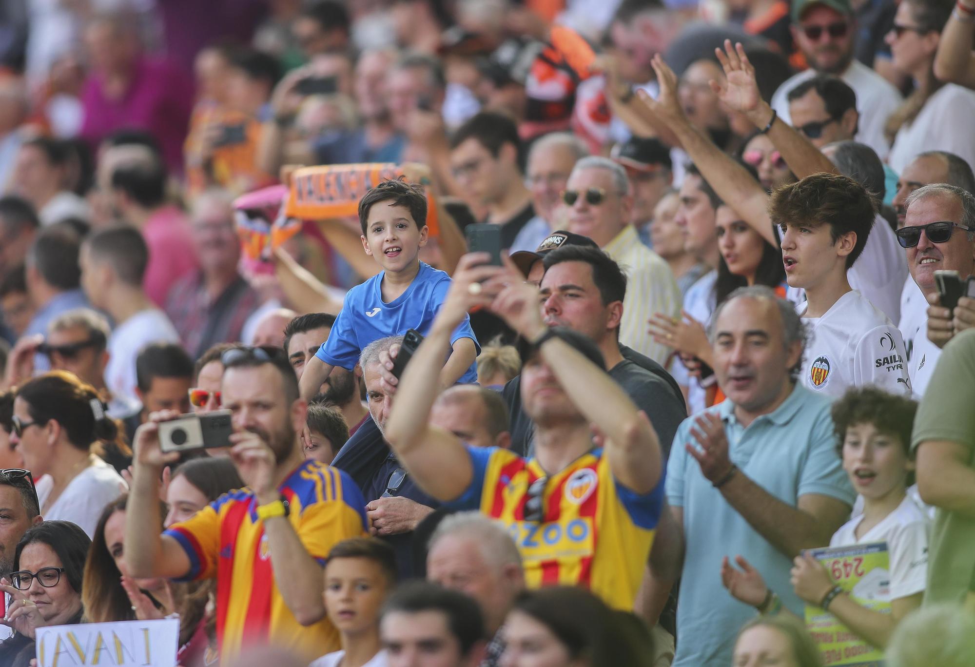 El empate entre el Valencia CF y el Elche en Mestalla, foto a foto