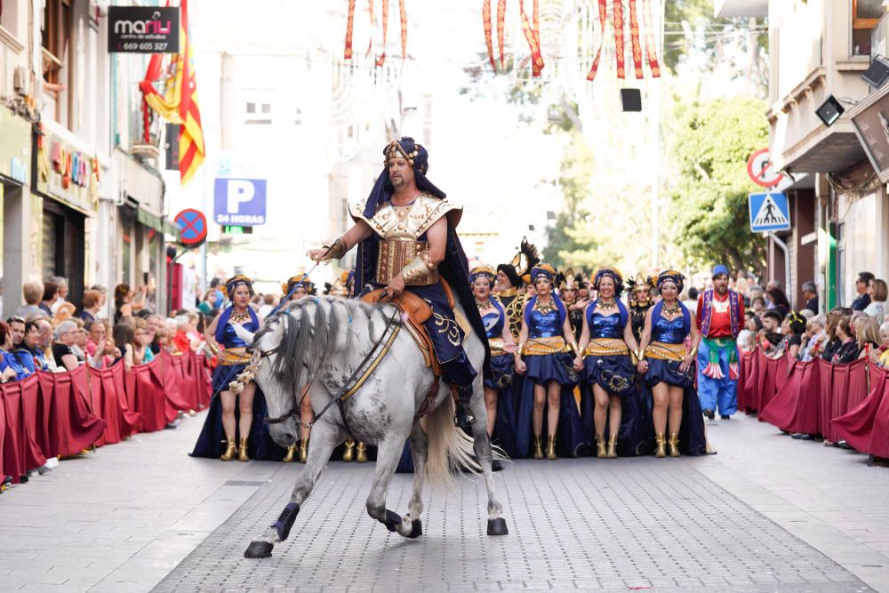 Los Realistas entraron en la ciudad con un boato donde los caballos y la sangre azul de las tropas musulmanas fueron los protagonistas