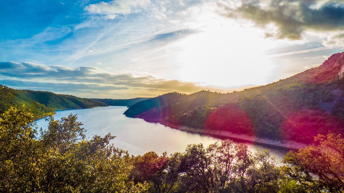 Atardecer en el Parque Nacional del Monfragüe.