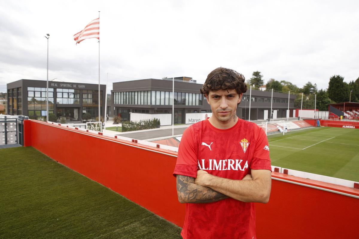 Gijón. Mareo. El jugador del Sporting César Gelabert