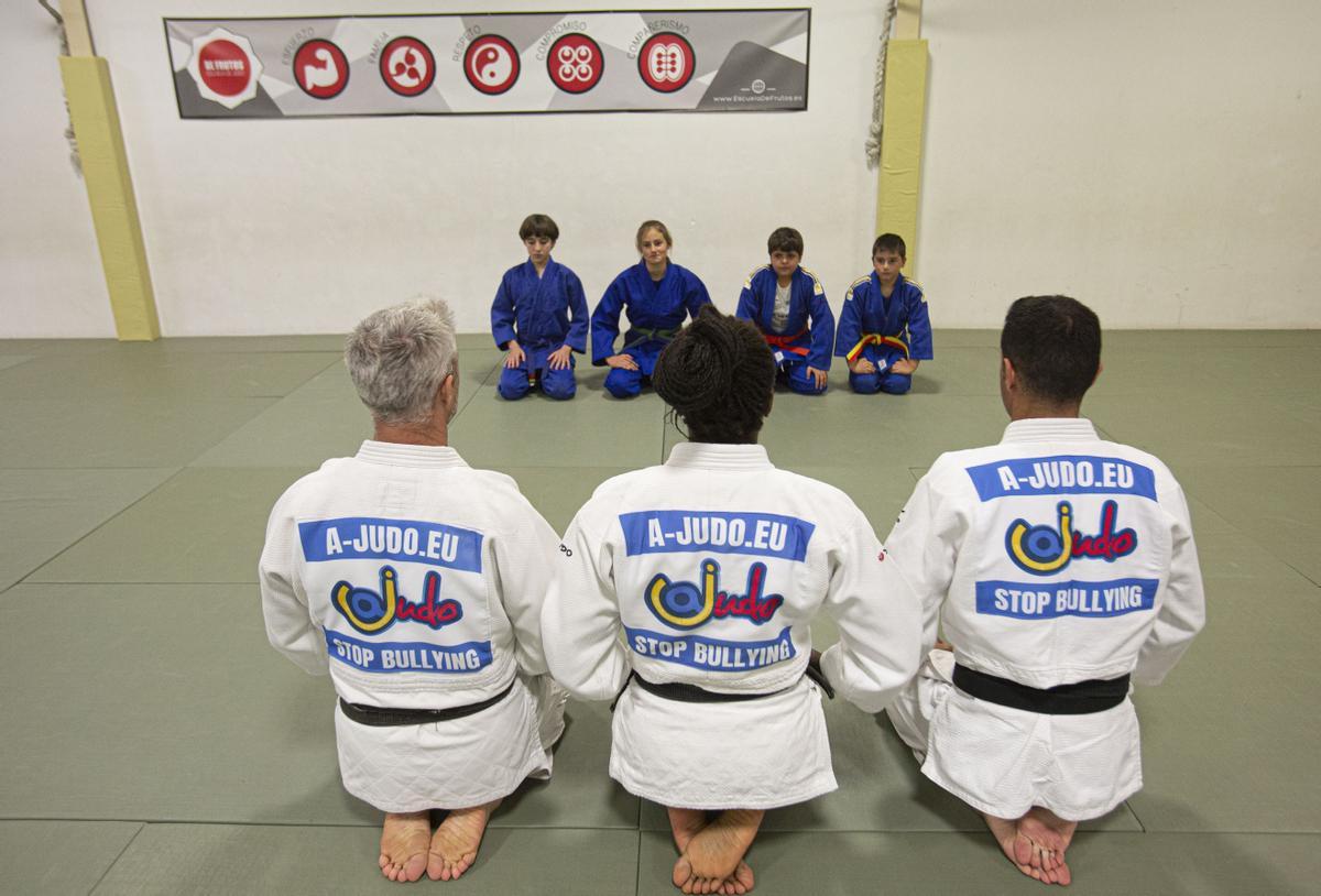 La disciplina y el respeto están muy presentes en el deporte del judo.