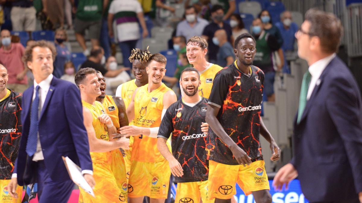 Las imágenes del Unicaja - Herbalife Gran Canaria de la Liga Endesa en el Martín Carpena.