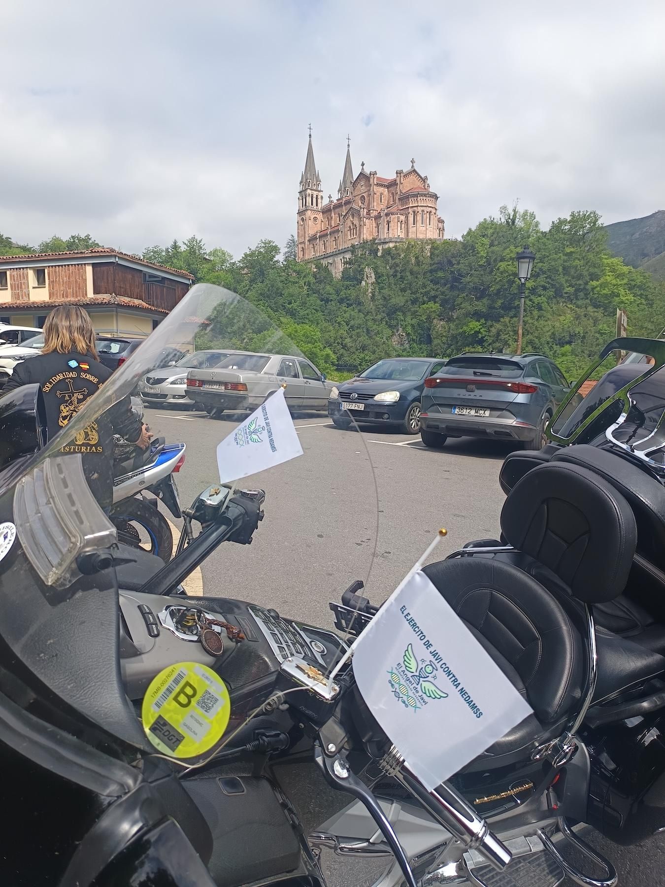 El "Ejército de Javi" reconquista Covadonga