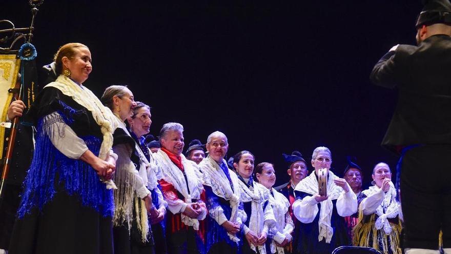 Actuación de Cántigas da Terra nos XXIV Premios Opinión da Música de Raíz.