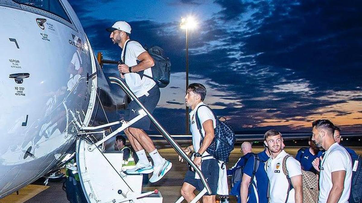 Los jugadores del Valencia ya se encuentran en tierras vascas