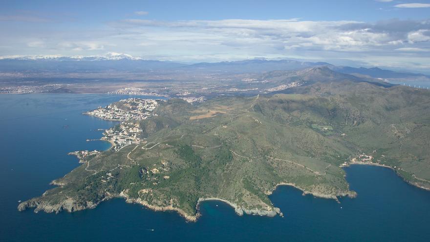 Roses expropiarà tres finques per ordenar l’accés a Punta Falconera