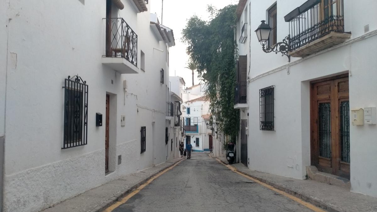 Altea inicia por tercera vez las obras en la calle Sol.